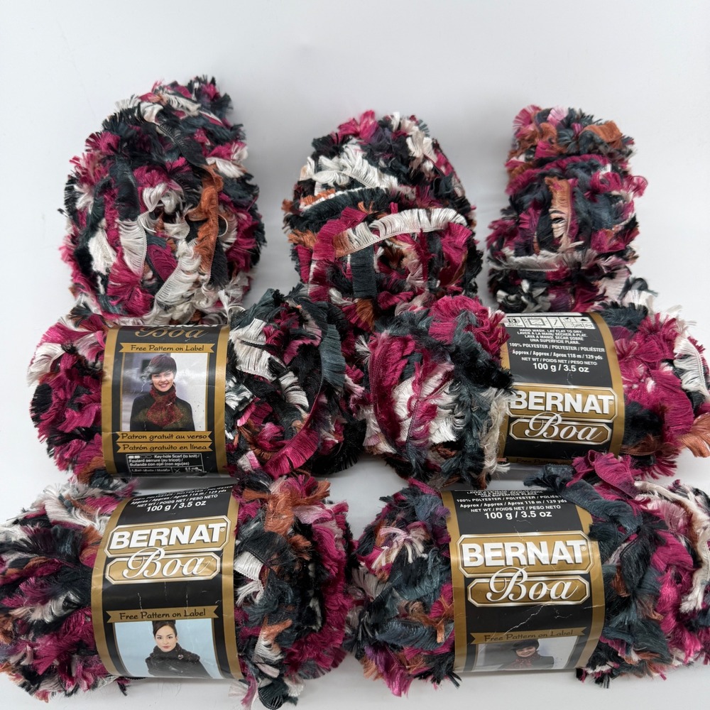 Bernat Boa Yarn Black Burgundy 46105 Bulky 5 Eyelash Lot of 7 Skeins 1lb 10.9oz